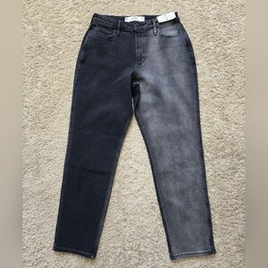 Hollister curvy high rise mom jeans two tone gray size 27/5R